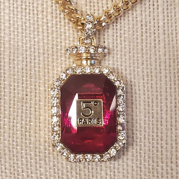 Fashion inspired purse necklace set - Picture 3 of 3